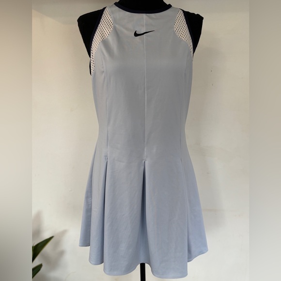 Like New Nike Maria Sharapova tennis dress Mesh Sporty Prep Light Blue/White LG - Picture 3 of 7